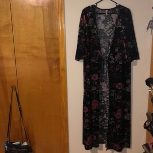 Black floral crushed velvet kimono long cardigan